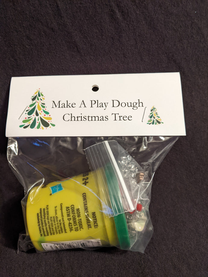 Make a play dough Christmas tree